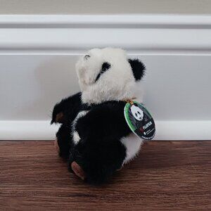 Vintage FujiFilm x Smithsonian National Zoological Park Panda Plush Toy 4”